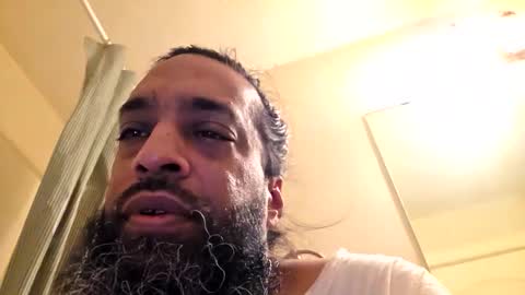 Snapshot of serani02 chatting on April 2026 11:00:02 AM Serani online show from April 2026 11:00:02 AM