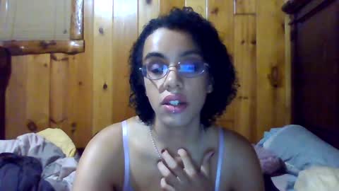 Snapshot of seraphina_sapphire chatting on August 2026 01:04:01 AM seraphina_sapphire online show from August 2026 01:04:01 AM
