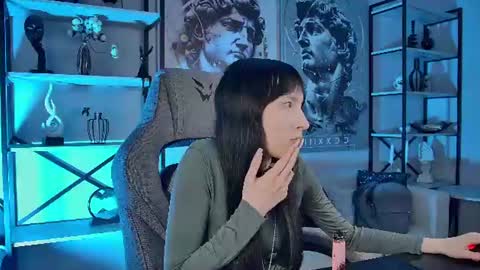 Snapshot of seraphinesparda chatting on June 2026 01:37:01 PM Sera online show from June 2026 01:37:01 PM