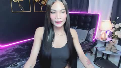 RED HARPER online show from November 2025 01:39:01 AM