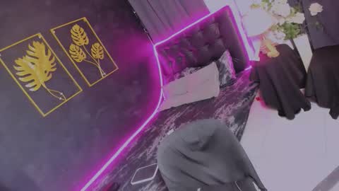 RED HARPER online show from November 2025 12:21:02 AM