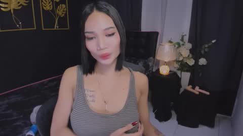 RED HARPER online show from November 2025 10:34:02 PM