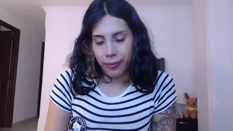 Snapshot of serenaroussee chatting on April 2026 09:17:01 PM sararoussee online show from April 2026 09:17:01 PM