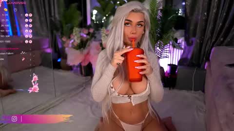 Serene Sophiex online show from March 2025 09:01:01 PM