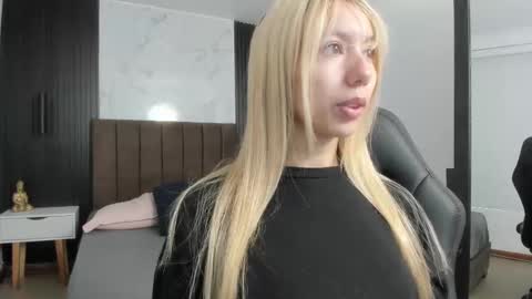 Serene online show from September 2025 12:41:02 PM