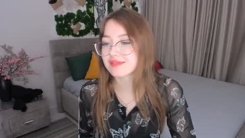 Ophelia online show from February 2025 10:13:01 PM