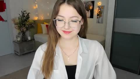 Ophelia online show from February 2025 04:36:02 PM