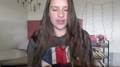 serenity_crystal online show from December 2024 04:57:01 PM