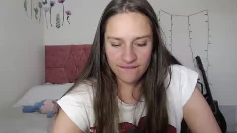 serenity_crystal online show from December 2024 09:40:02 PM