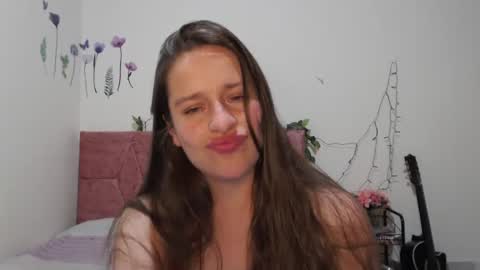 serenity_crystal online show from January 2025 11:25:01 PM