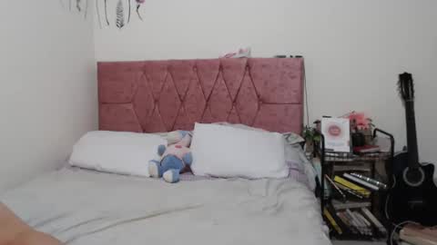 serenity_crystal online show from March 2025 11:04:02 PM