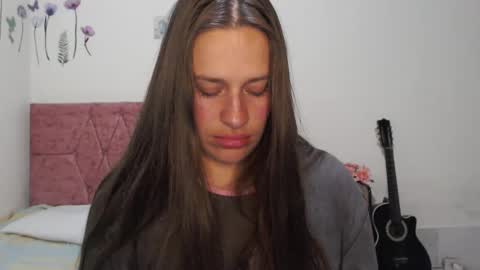 serenity_crystal online show from September 2025 11:15:01 PM