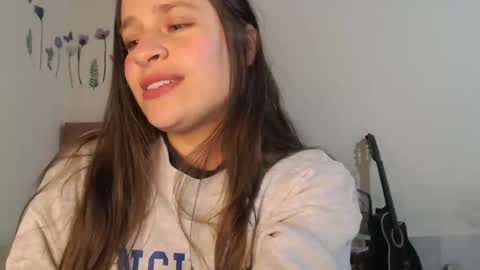 serenity_crystal online show from November 2025 12:45:02 AM