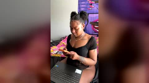 serenity_dayze online show from June 2026 05:16:01 PM