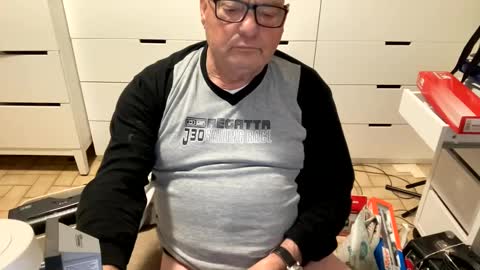 Snapshot of serge8413 chatting on December 2024 12:14:02 AM serge8413 online show from December 2024 12:14:02 AM