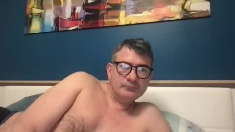 Snapshot of sesamechris92 chatting on March 2025 06:48:02 AM sesamechris92 online show from March 2025 06:48:02 AM