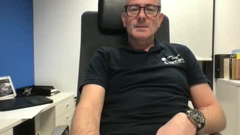 Snapshot of sesamechris92 chatting on December 2025 05:18:02 PM sesamechris92 online show from December 2025 05:18:02 PM