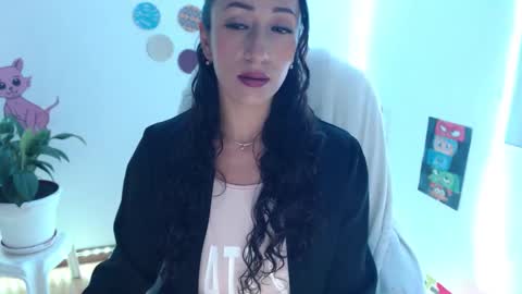 Snapshot of seuctive_woman57 chatting on February 2026 05:30:02 AM samy online show from February 2026 05:30:02 AM