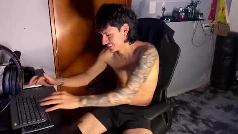 sex_love_sweat online show from January 2026 12:13:02 AM