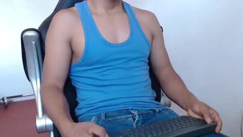 Snapshot of sexatlexx chatting on December 2024 01:52:02 PM arnold online show from December 2024 01:52:02 PM