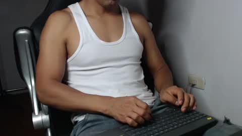 Snapshot of sexatlexx chatting on February 2025 02:40:01 AM arnold online show from February 2025 02:40:01 AM
