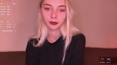 Dina online show from November 2025 08:38:02 PM