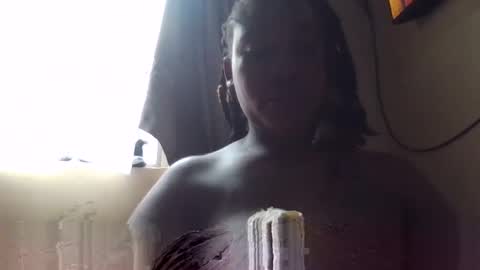 Maggie online show from October 2025 10:21:02 AM