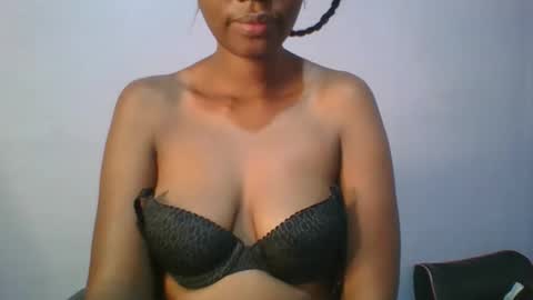 Snapshot of sexie_love chatting on September 2025 01:29:02 AM Nancy online show from September 2025 01:29:02 AM