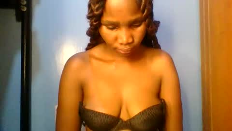 Snapshot of sexie_love chatting on October 2025 04:55:02 AM Nancy online show from October 2025 04:55:02 AM