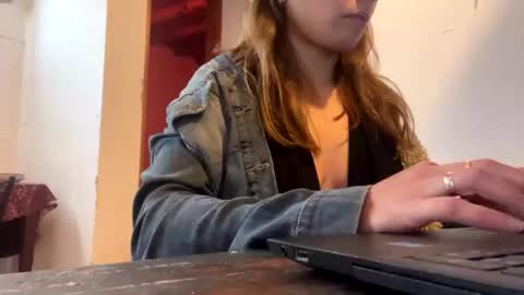 sexlovers88 online show from June 2026 06:50:01 PM