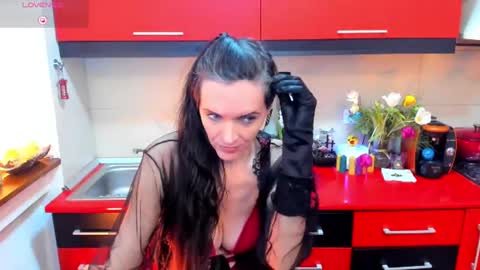 sexqueen1111 online show from February 2025 08:13:02 PM