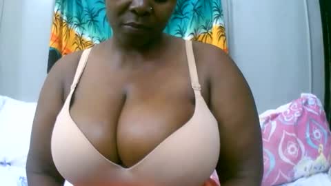 sexxi_ebony online show from November 2025 08:55:01 AM