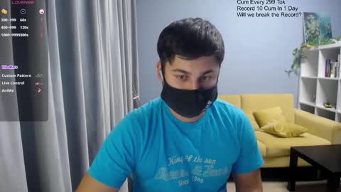 Tommy online show from November 2025 07:46:01 PM