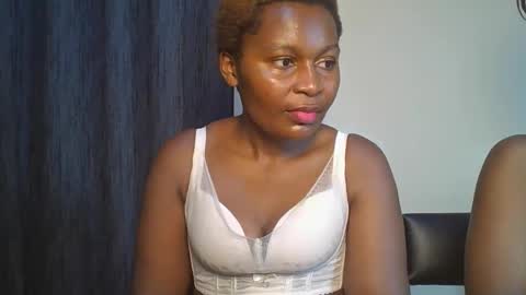 sexxy_amira online show from November 2025 06:09:02 PM