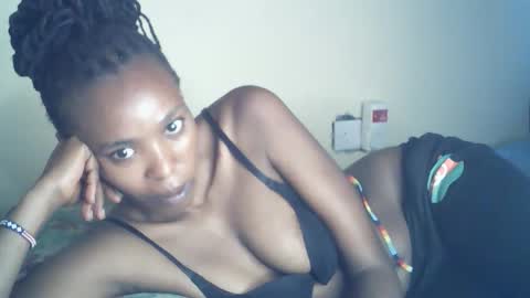 sexxy_curvy23 online show from April 2026 08:18:02 AM