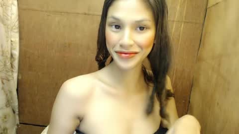 Snapshot of sexxy_dahlia chatting on April 2026 02:10:02 PM Dahlia online show from April 2026 02:10:02 PM