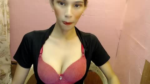 Snapshot of sexxy_dahlia chatting on April 2026 04:26:02 AM Dahlia online show from April 2026 04:26:02 AM