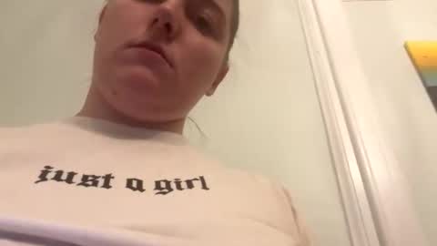 sexxy_eyes24 online show from June 2026 01:07:02 AM