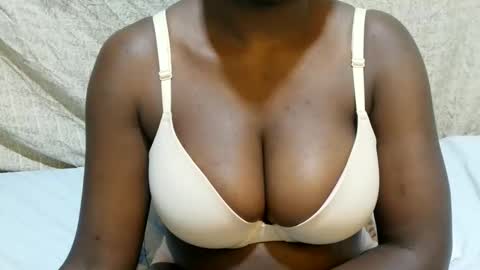 Snapshot of sexxy_maya1 chatting on June 2026 08:00:01 PM sexxy_maya1 online show from June 2026 08:00:01 PM