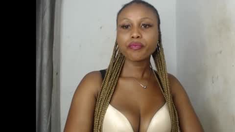 Snapshot of sexy_badgirl2 chatting on October 2025 06:17:02 PM Sexy blackgirl2 online show from October 2025 06:17:02 PM