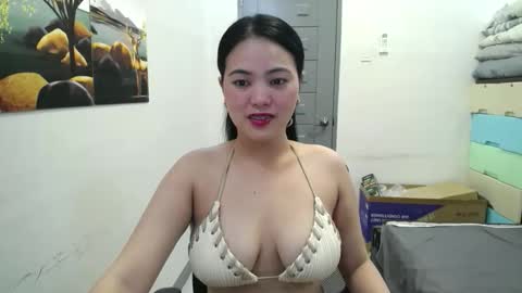 sexy_candy69x online show from December 2025 12:10:02 PM