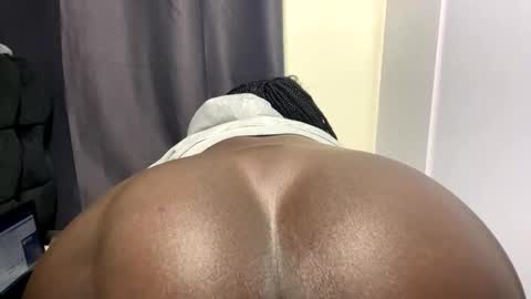 sexy_chocolate001 online show from May 2026 09:54:01 PM
