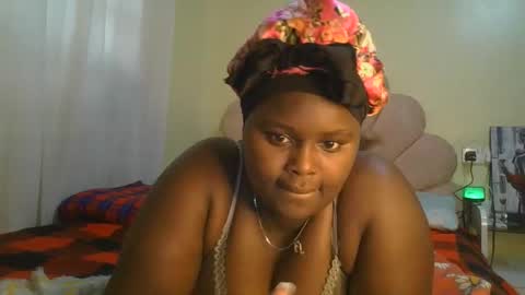 Snapshot of sexy_corn chatting on April 2026 02:22:01 PM Connie online show from April 2026 02:22:01 PM