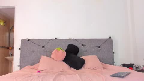 sexy_couple_xx1 online show from February 2026 07:19:02 PM