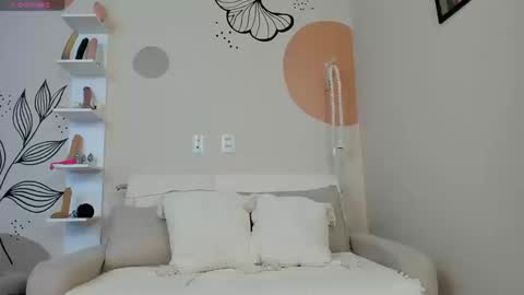 Snapshot of sexy_cutiie chatting on September 2025 02:38:01 PM Carol online show from September 2025 02:38:01 PM