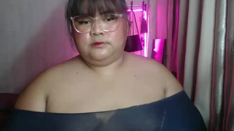 Snapshot of sexy_devotion chatting on April 2026 11:08:02 AM ALFREA online show from April 2026 11:08:02 AM