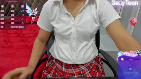 Snapshot of sexy_doll_1_ chatting on February 2025 11:40:02 AM Sexydoll online show from February 2025 11:40:02 AM