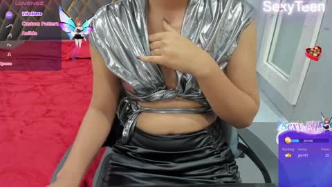 Snapshot of sexy_doll_1_ chatting on February 2025 12:22:02 PM Sexydoll online show from February 2025 12:22:02 PM