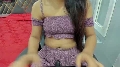 Snapshot of sexy_doll_1_ chatting on February 2025 12:33:01 AM Sexydoll online show from February 2025 12:33:01 AM