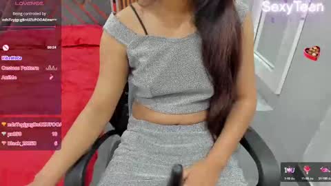 Snapshot of sexy_doll_1_ chatting on February 2025 07:54:02 PM Sexydoll online show from February 2025 07:54:02 PM